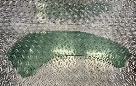 Audi TT TTS RS Mk3 8S Front door window/glass (coupe) 8S7845202