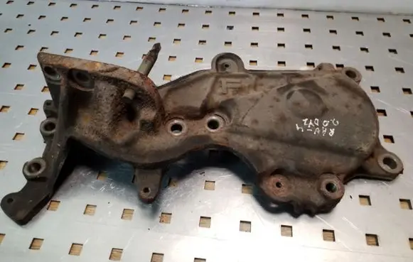Toyota RAV 4 (XA20) Engine mounting bracket