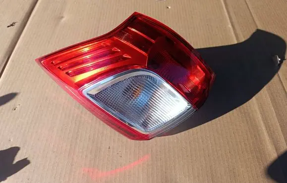 Ford Grand C-MAX Rear/tail lights AM5113404AF 89505038 B950503879X