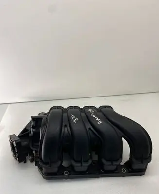 Toyota Avensis T250 Intake manifold 2900311749