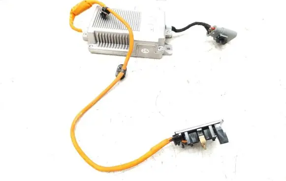 Peugeot Traveller Voltage converter inverter 9810890780