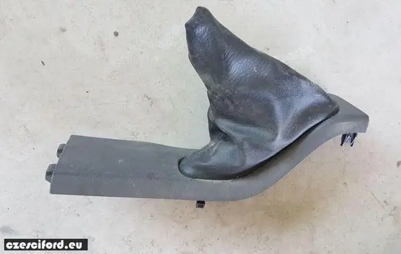 Ford Focus Handbrake trim 