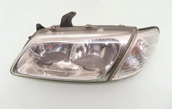 Nissan Almera N16 Headlight/headlamp 89003331 26060BN011
