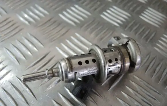 Volvo S90, V90 AdBlue injector 32203677