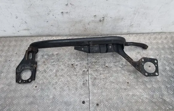 Audi A4 S4 B7 8E 8H Engine mounting bracket 8E0199335N