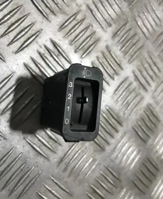 Honda Accord Headlight level height control switch m10588