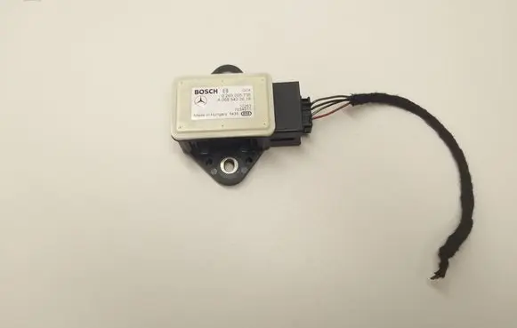 Mercedes-Benz E W212 Speed sensor (speedometer sensor) A0055422618 0265005735