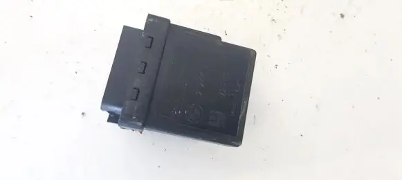 BMW 5 E39 Glow plug pre-heat relay 2246919 72RB510