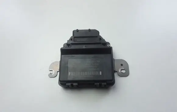 Hyundai i40 Hand brake control module 597903Z500