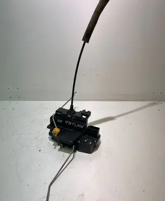 Opel Antara Front door lock