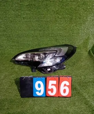 Opel Corsa E Headlight/headlamp 