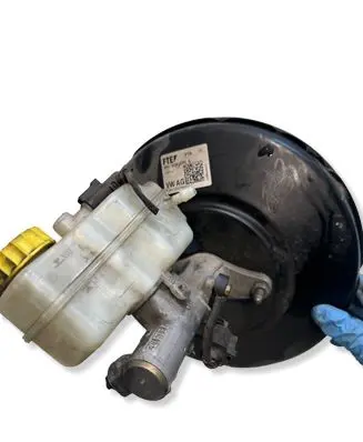 Volkswagen Polo V 6R Brake booster 6R1614105G