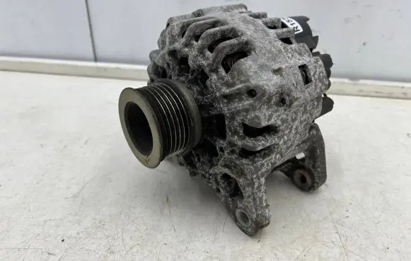 Renault Megane II Generator/alternator 8200810621c tg9b053 111074672