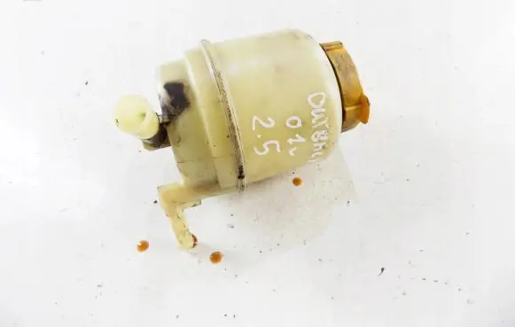 Subaru Outback Power steering fluid tank/reservoir