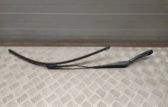 BMW X1 F48 F49 Front wiper blade arm 7360506