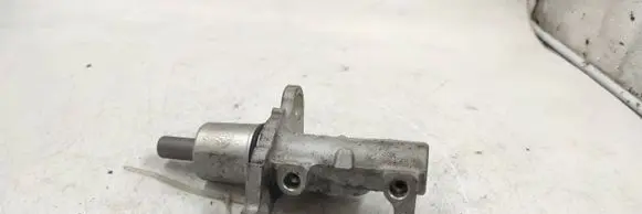 Master brake cylinder