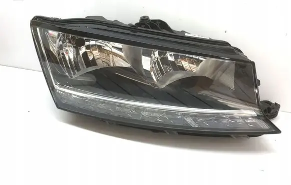 Skoda Fabia Mk3 (NJ) Headlight/headlamp 6V1941016D