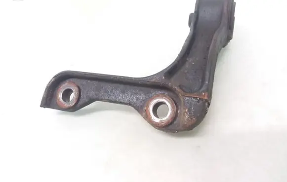 KIA Sorento Front differential mounting bracket 