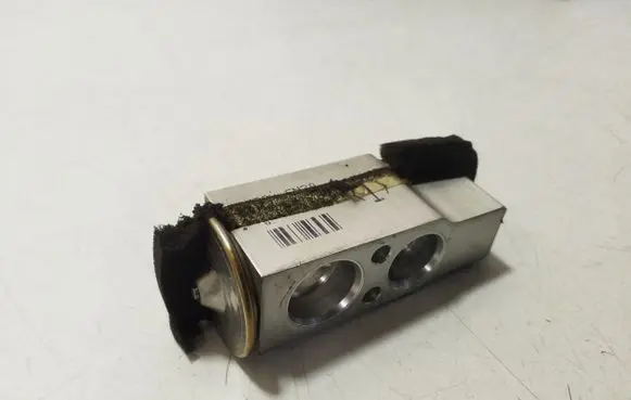 Air conditioning (A/C) expansion valve
