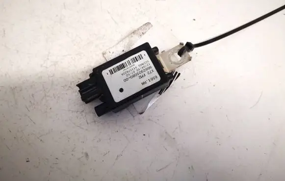 Antenna control unit