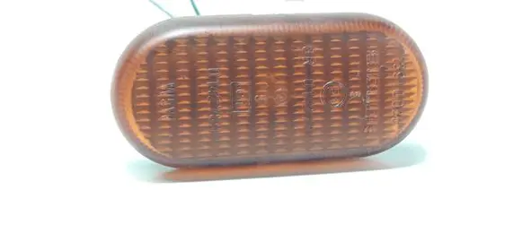 Renault Laguna I Front fender indicator light 0142789