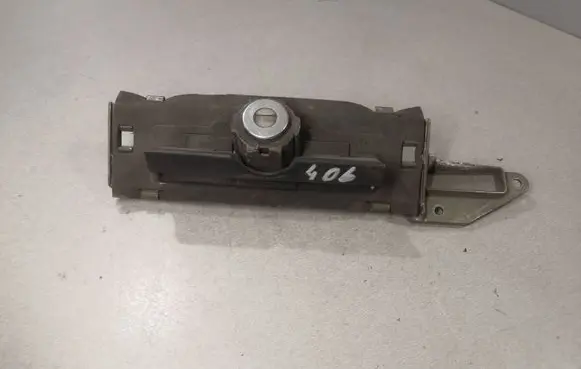 Peugeot 406 Tailgate/trunk/boot exterior handle 43401