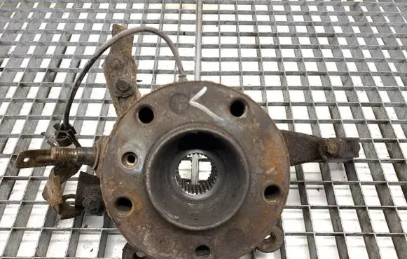 BMW X5 E53 Front wheel hub spindle knuckle 