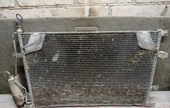 Volvo V70 A/C cooling radiator (condenser) 31101053