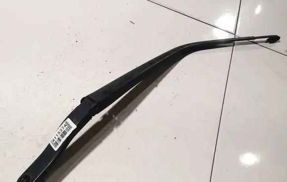 Mazda 3 II Front wiper blade arm