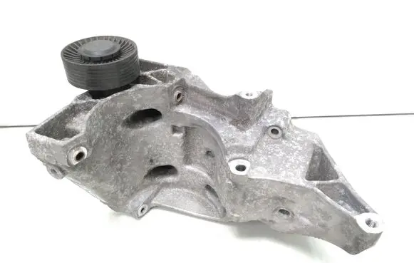 BMW 1 E81 E87 A/C compressor mount bracket 7802639 11167802639