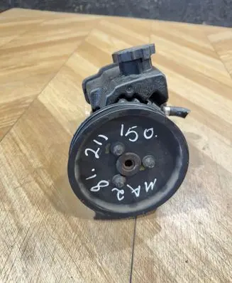 Mercedes-Benz E W211 Power steering pump A0044662001