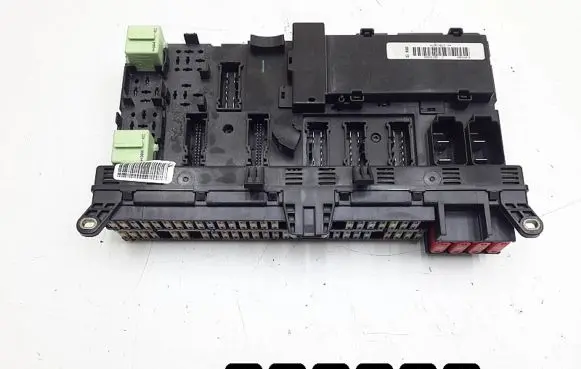 BMW X5 E53 Fuse module 8380409