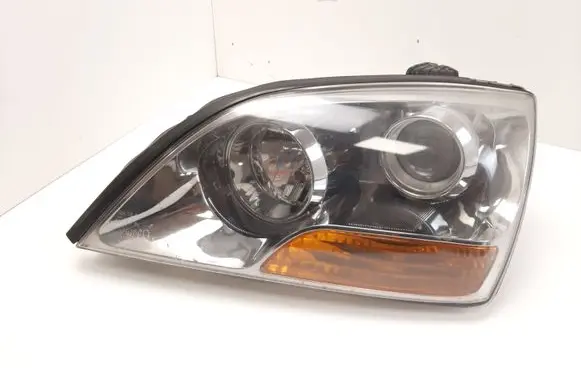 KIA Sorento Headlight/headlamp 921013E5XX