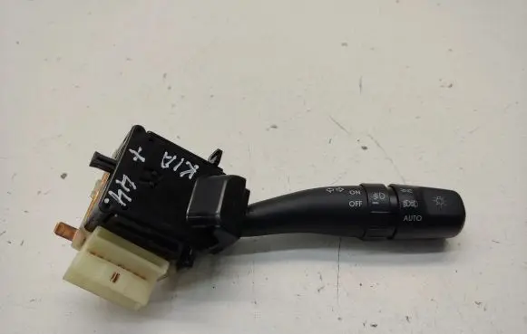 KIA Sportage Light switch 202003219