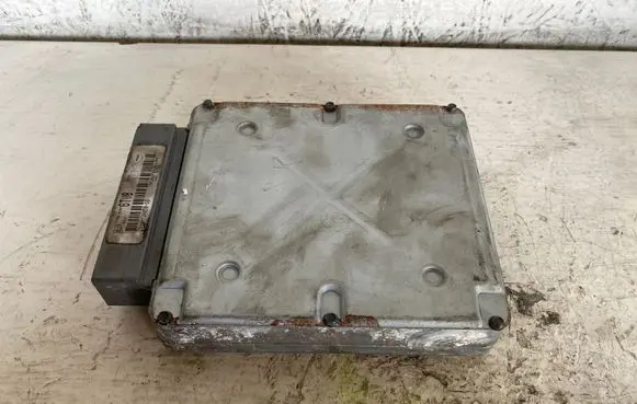 Ford Focus Engine control unit/module 2S4112A650DB EWBBF6B3BHJR