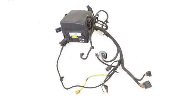 Hyundai Santa Fe Fuse module 912122W214