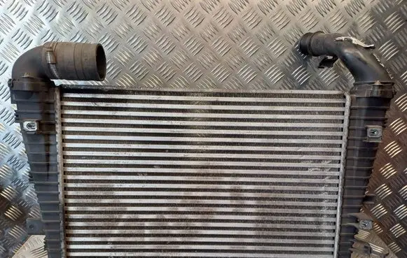 Opel Astra H Intercooler radiator 13152323 13172606