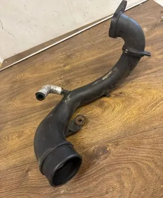 Renault Master III Engine coolant pipe/hose 165763705R
