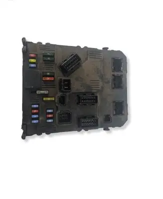 Citroen C4 Grand Picasso Fuse module 9657999780 BSIE0200 S118085220F