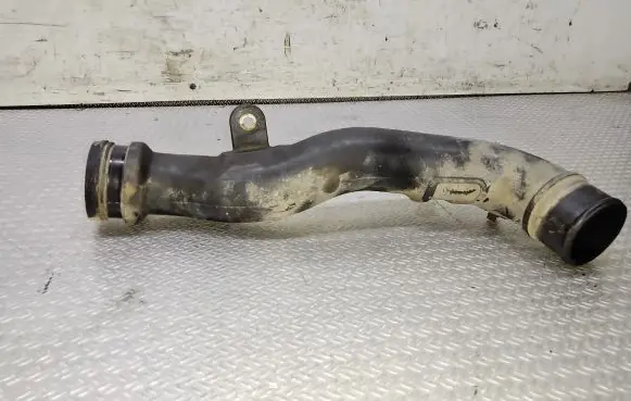 Toyota Avensis Verso Turbo air intake inlet pipe/hose 1736227030