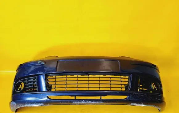 Volkswagen Golf V Front bumper
