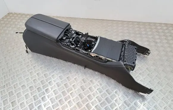 BMW 7 G11 G12 Armrest