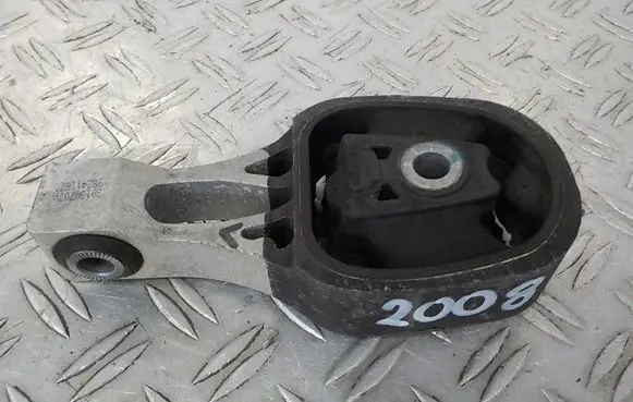 Peugeot 2008 II Gearbox mount 9824116780