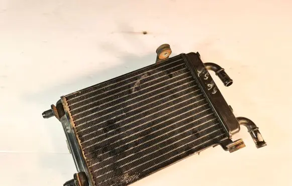 Audi A6 S6 C6 4F Coolant radiator 4F0121212G