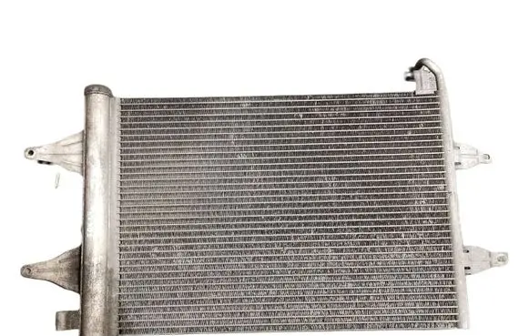Volkswagen Fox A/C cooling radiator (condenser) 6Q0820411K