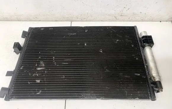 Ford Focus A/C cooling radiator (condenser)