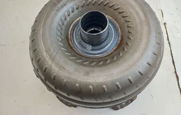 Maserati Quattroporte Torque converter 1087322314