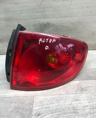 Rear/tail lights