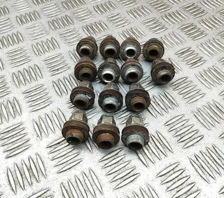 Jaguar XK - XKR Nuts/bolts 1X431012AB