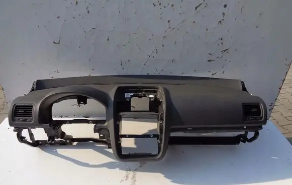 Volkswagen Golf V Dashboard 